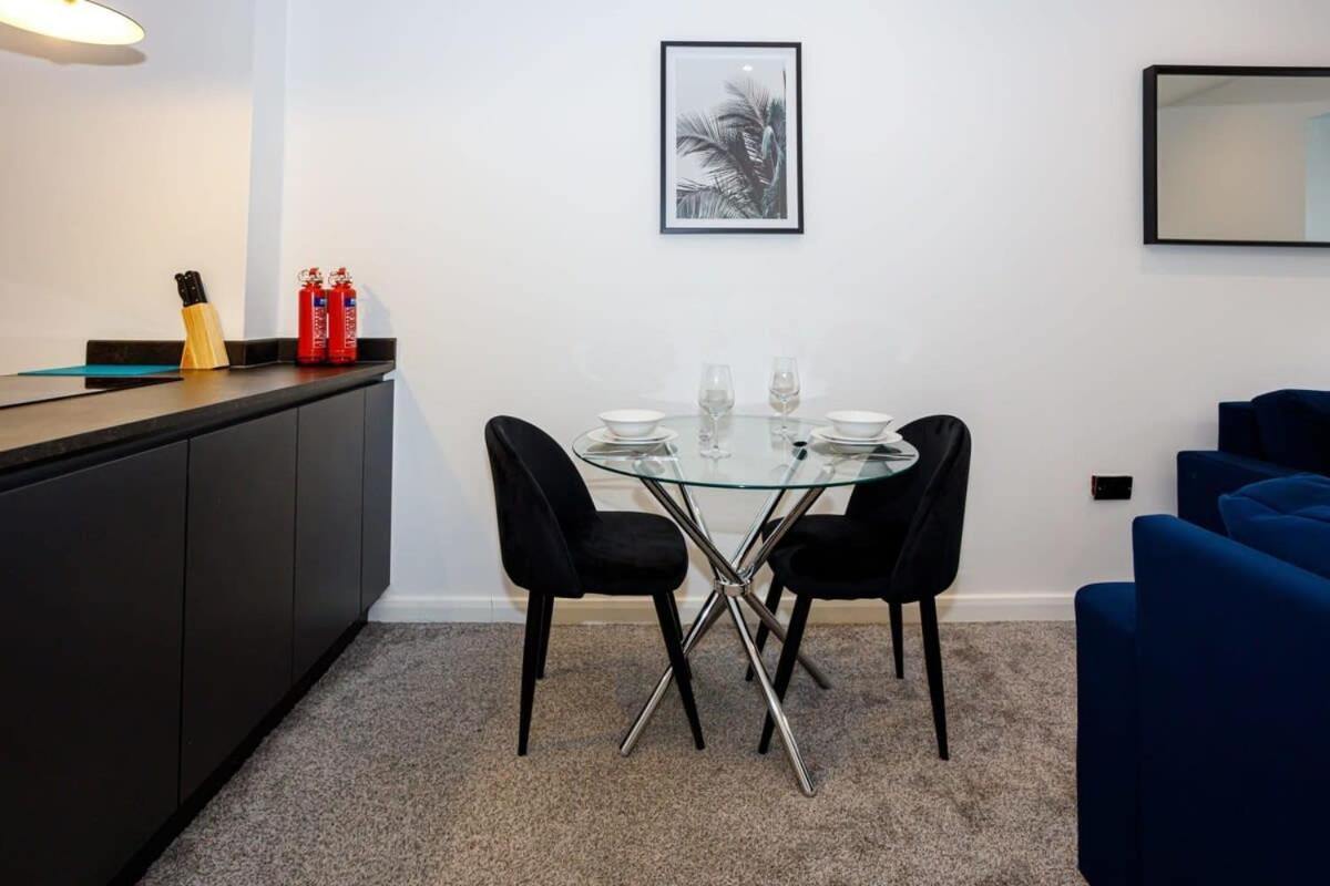 Contemporary 1 Bed Apartment Central Bolton Exterior foto